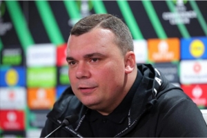 华体会官网入口-乔治罗尼亚队主帅：今天比赛虽然输给了贝蒂斯，但也给了我们信心