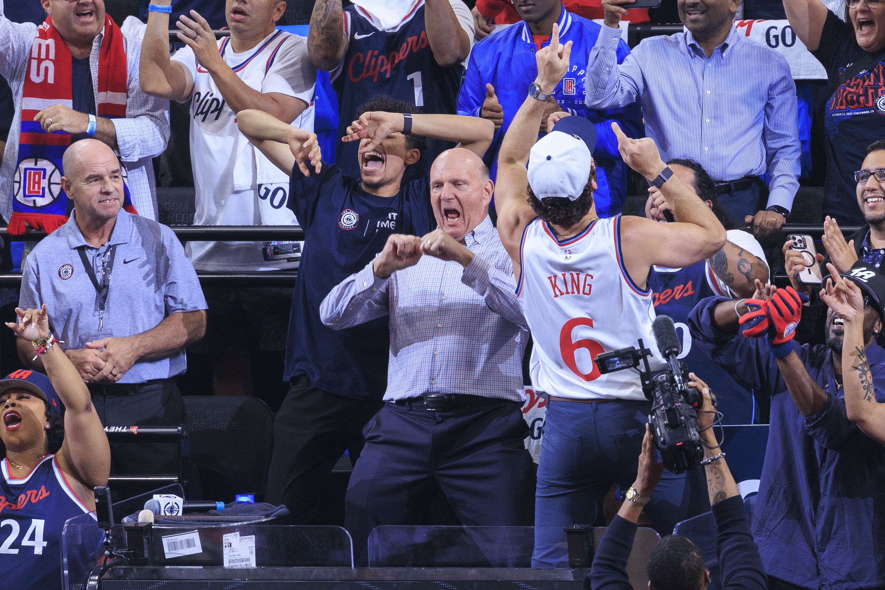 华体会官网下载-TA：快船已引发联盟信任危机 鲍尔默的巨额财富会破坏公平竞争