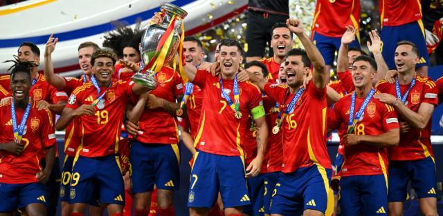 最简单决赛，西班牙青训之王终修成正果